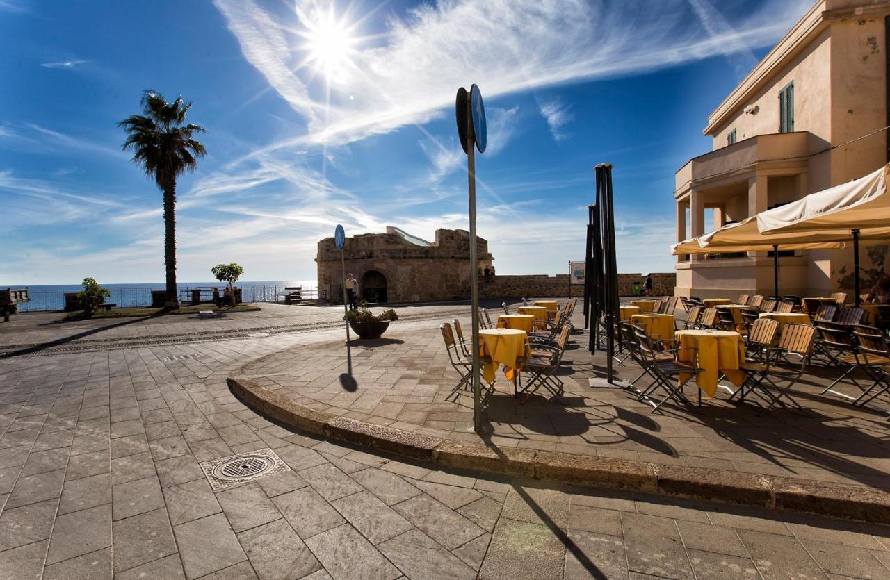 Emerald Attic In Old Town By Sea Apartment Alghero