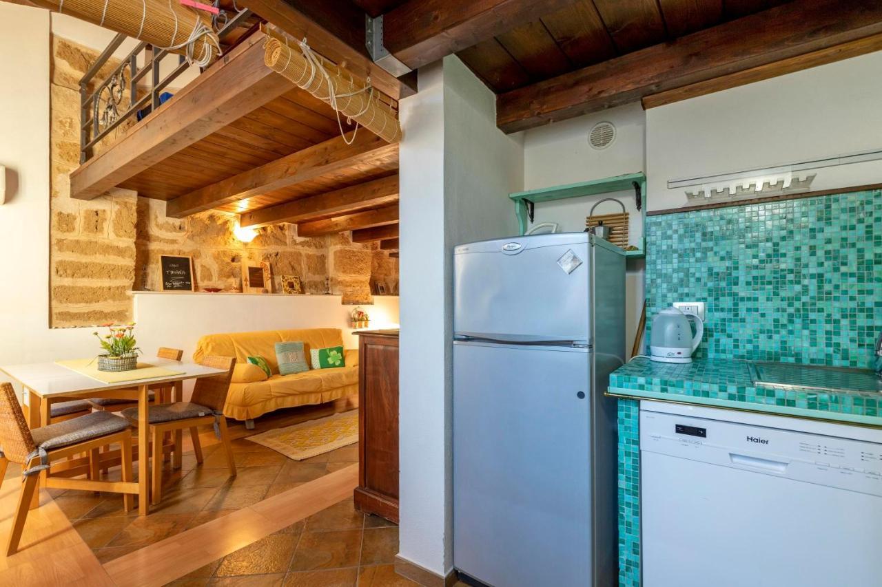 Emerald Attic In Old Town By Sea Apartment Alghero