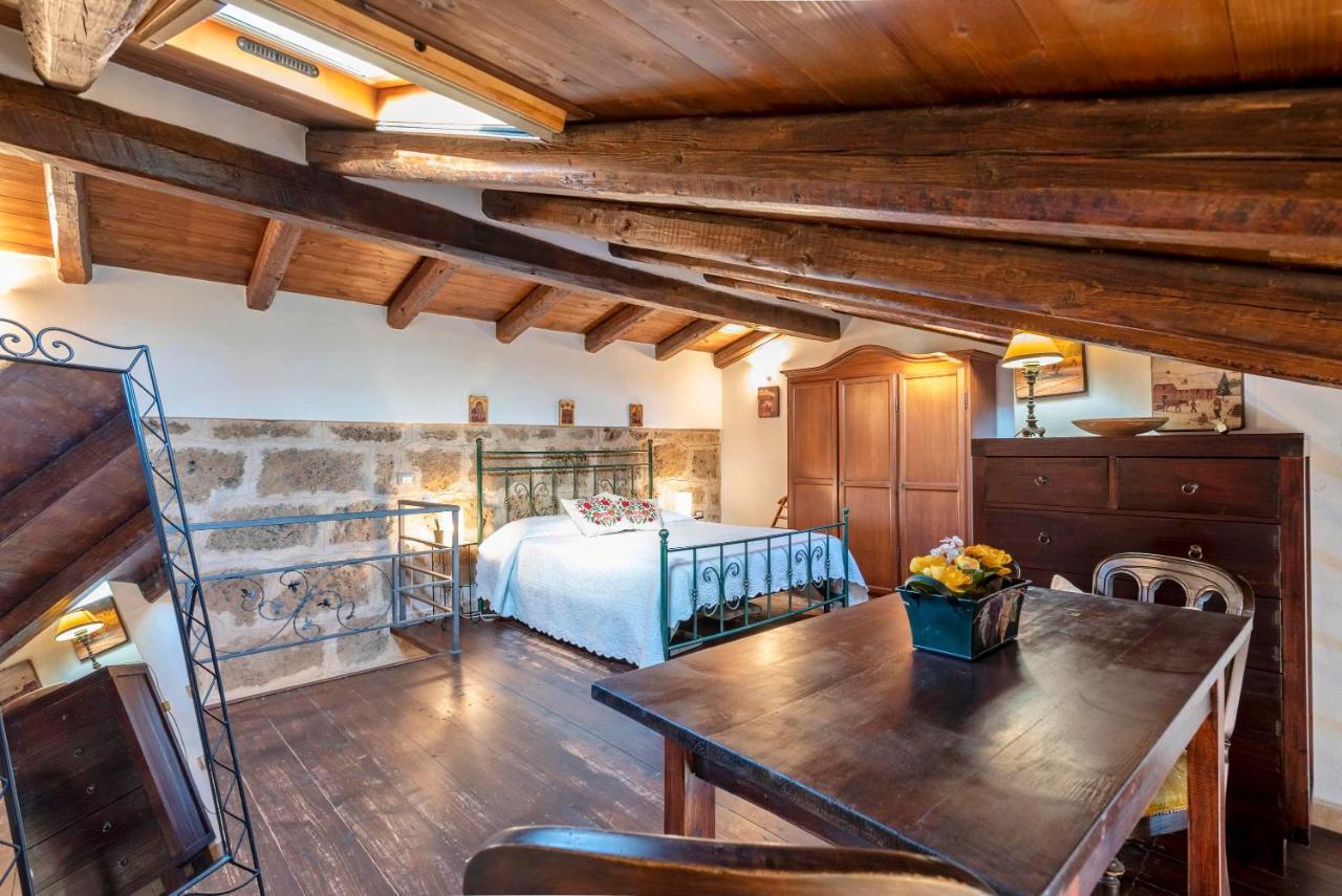 Emerald Attic In Old Town By Sea Alghero